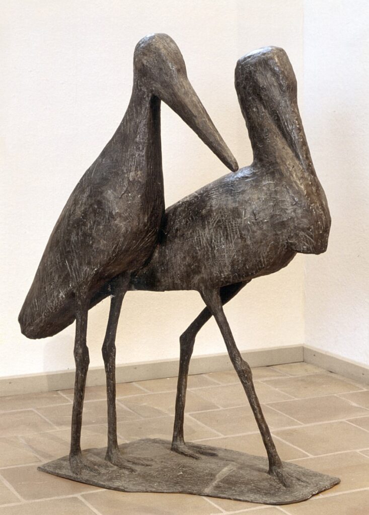 Philipp Harth Storch und Stoerchin 1957 Bronze Grossplastik ueber lebensgross Stork and female stork large sculpture larger than life sized